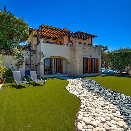 Fantastic Junior Villa Cz02 Salamis With Gorgeous Views, Aphrodite Hills Kouklia Exterior foto