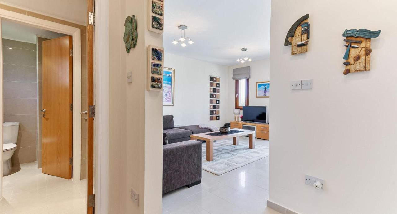 Fantastic Junior Villa Cz02 Salamis With Gorgeous Views, Aphrodite Hills Kouklia Exterior foto