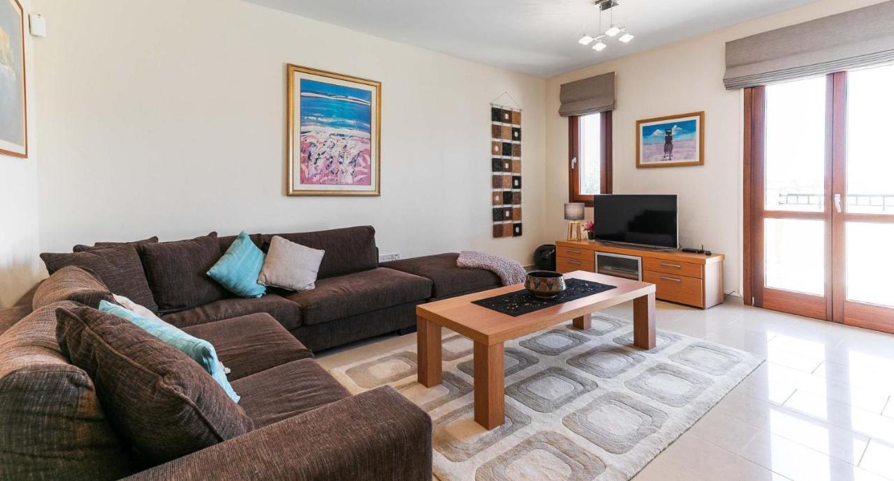 Fantastic Junior Villa Cz02 Salamis With Gorgeous Views, Aphrodite Hills Kouklia Exterior foto