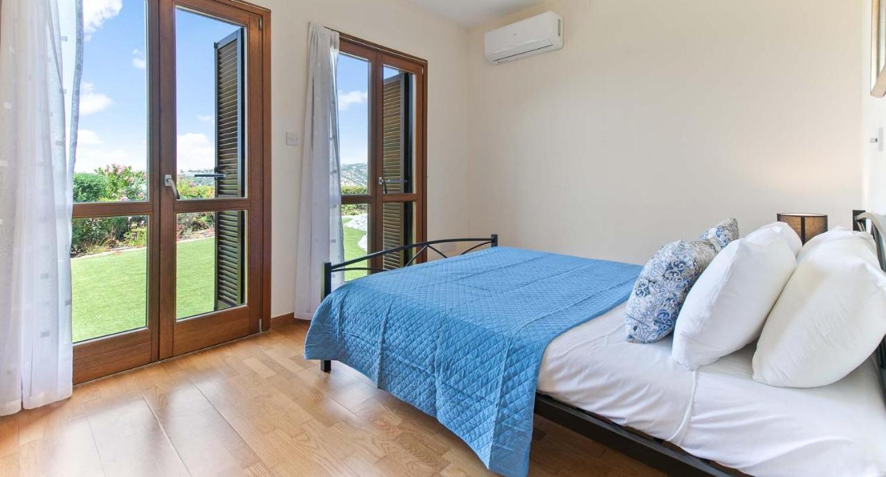 Fantastic Junior Villa Cz02 Salamis With Gorgeous Views, Aphrodite Hills Kouklia Exterior foto