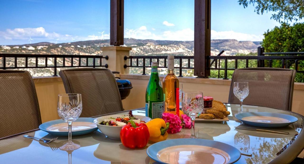 Fantastic Junior Villa Cz02 Salamis With Gorgeous Views, Aphrodite Hills Kouklia Exterior foto