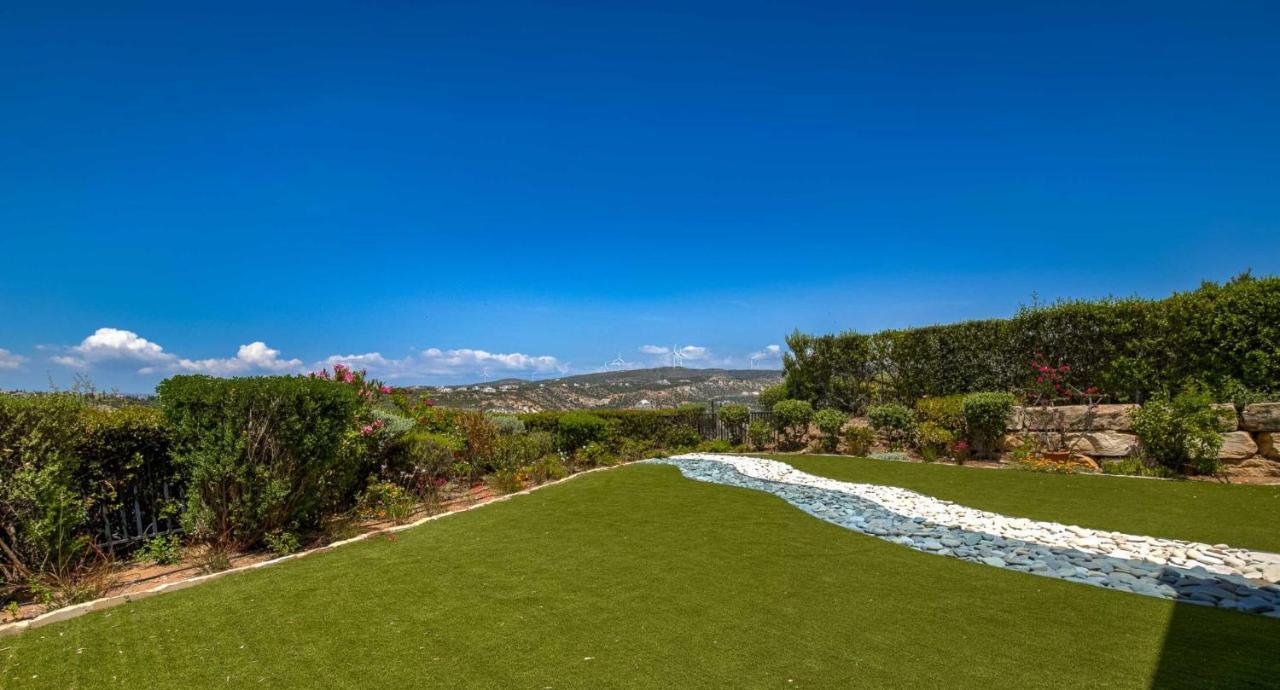 Fantastic Junior Villa Cz02 Salamis With Gorgeous Views, Aphrodite Hills Kouklia Exterior foto