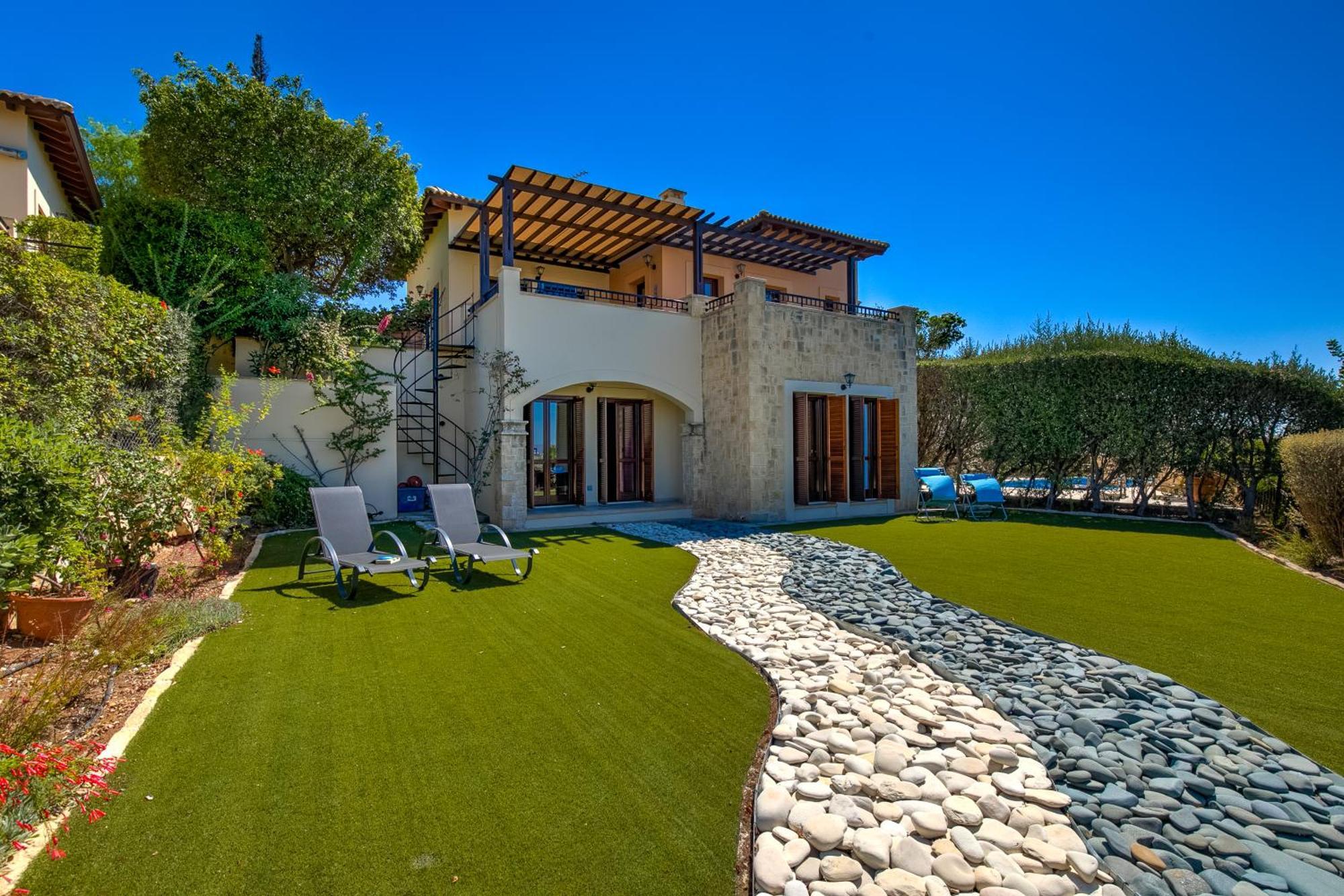 Fantastic Junior Villa Cz02 Salamis With Gorgeous Views, Aphrodite Hills Kouklia Exterior foto